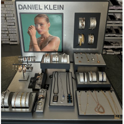 DANIEL KLEIN DISPLEJ ZA NAKIT